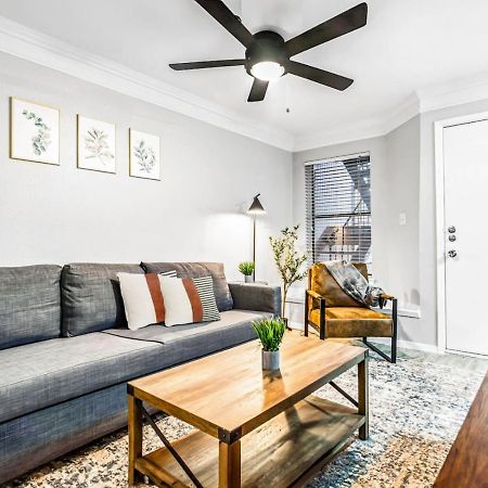 Modern 1Br Retreat Pool 10 Minutes To Austin Apartment Exterior photo