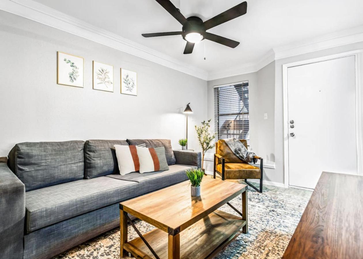 Modern 1Br Retreat Pool 10 Minutes To Austin Apartment Exterior photo